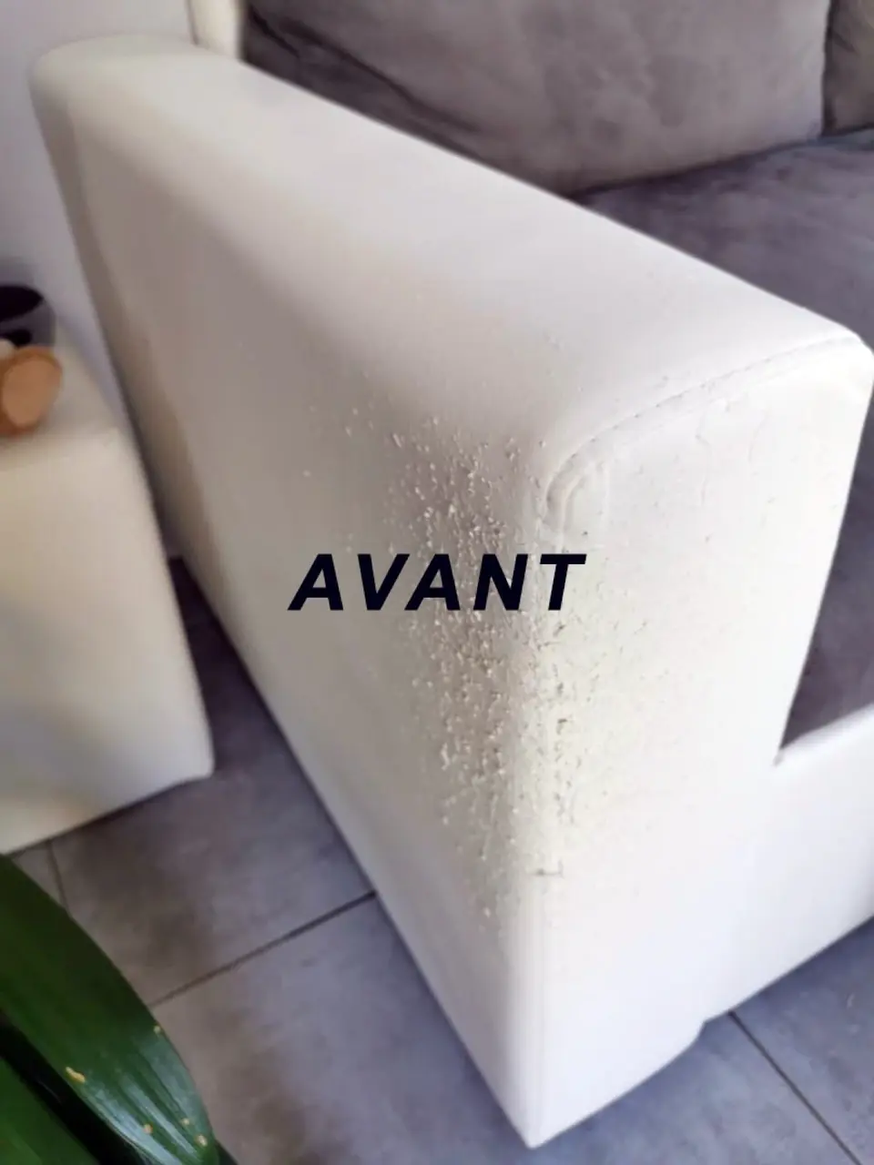 Accoudoir de canapé avant et après nettoyage et réfection