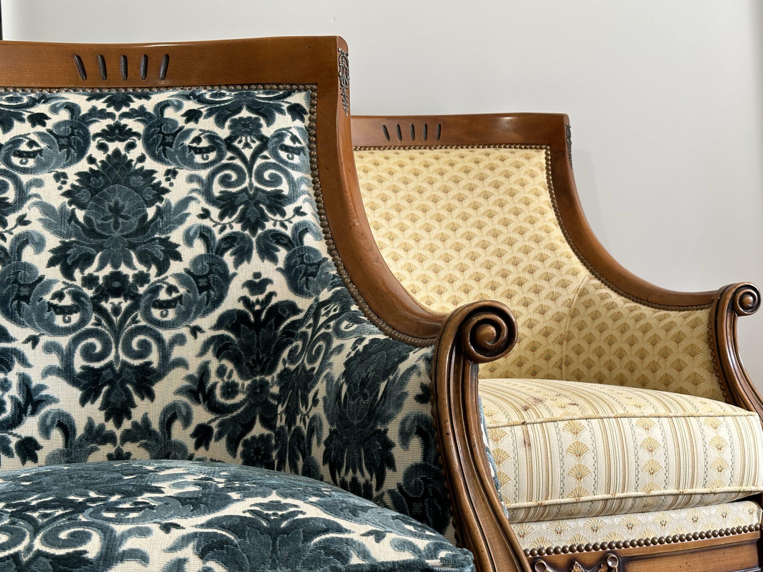 Fauteuil ancien nouvel habillage (2023)